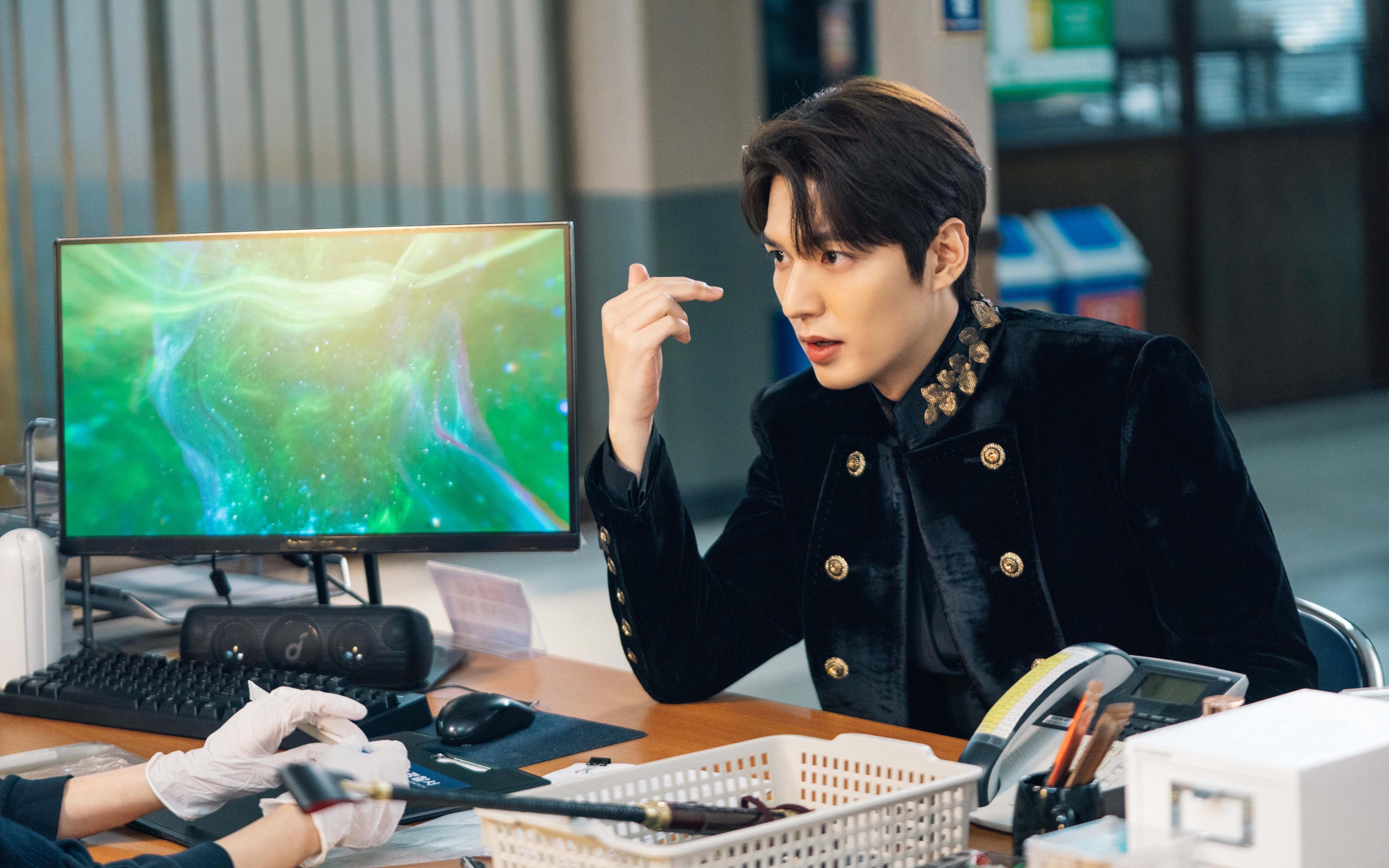 爱游戏 电竞-全国高校排球锦标赛激战正酣多队爆冷，2021高校排球比赛