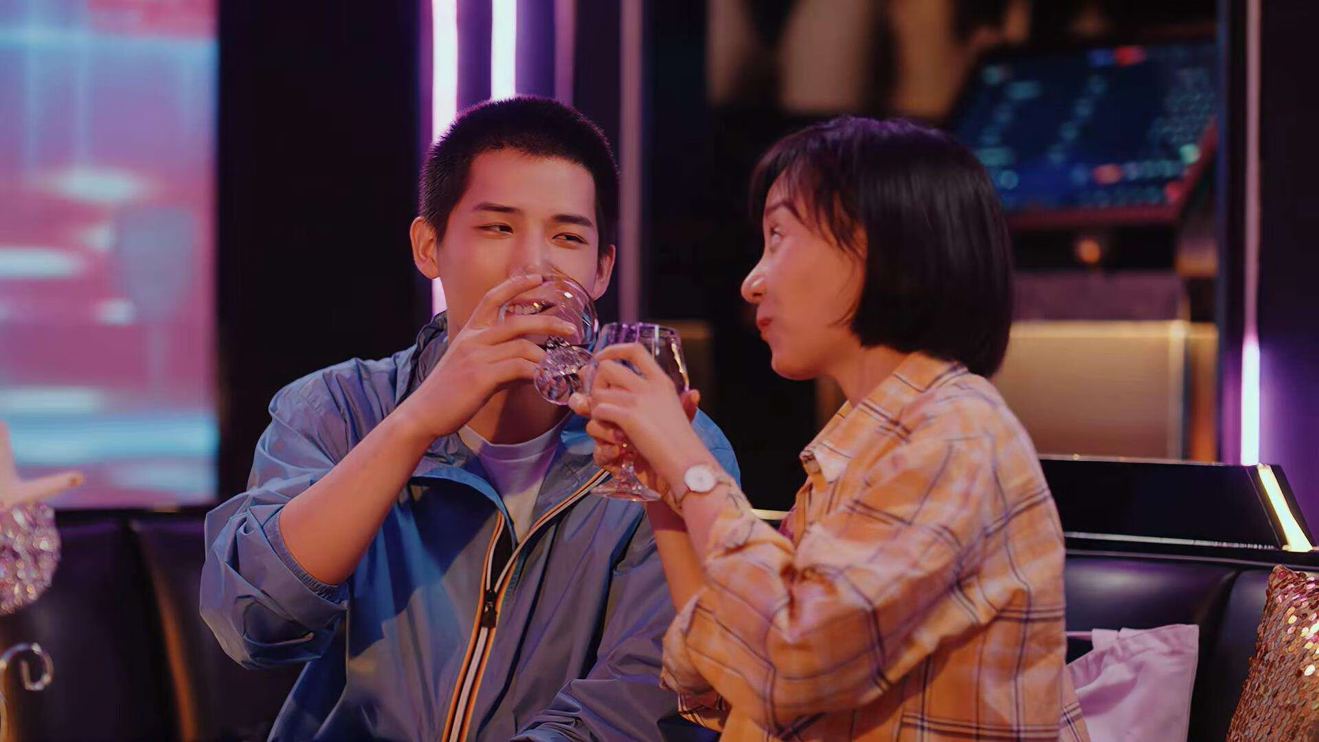 南非男子水球团结拼搏展现风采，南非女子水球